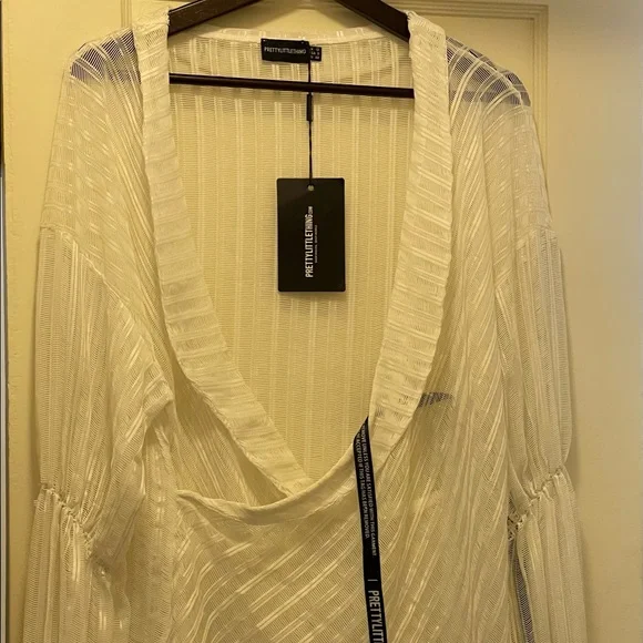 pretty little thing white textured mesh wrap blouse Sz 12 NWT - Picture 1 of 8